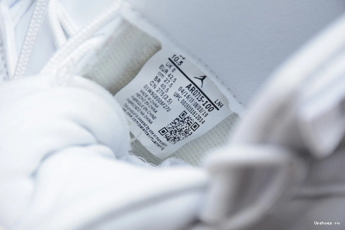 Metallic Jordan 11 AR0715-100 SilverVast Air Grey White WMNS 0416